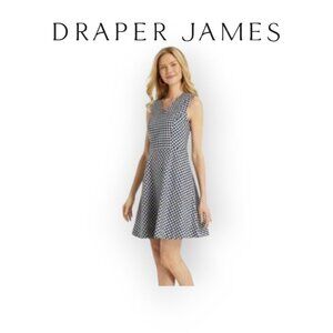 Draper James sleeveless navy white gingham picnic-ready summer dress Size 10 EUC
